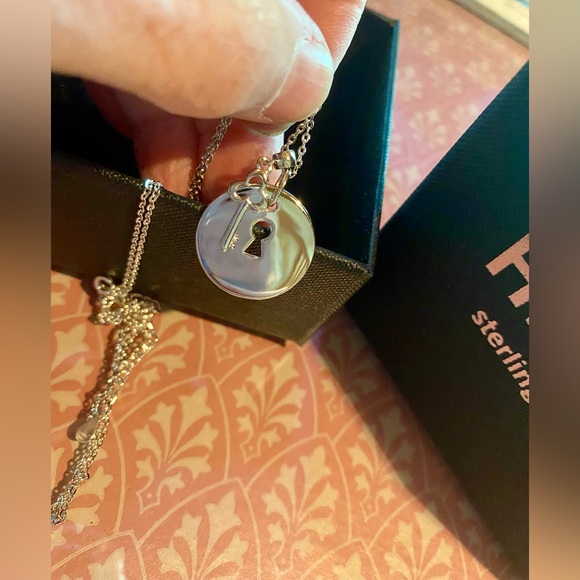 💥HLETY 925 Sterling Silver 20” Necklace - Lock & Key💥 NIB - Picture 3 of 6